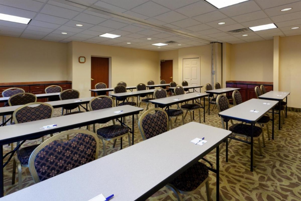 Holiday Inn Express Hotel & Suites-North East Image 18